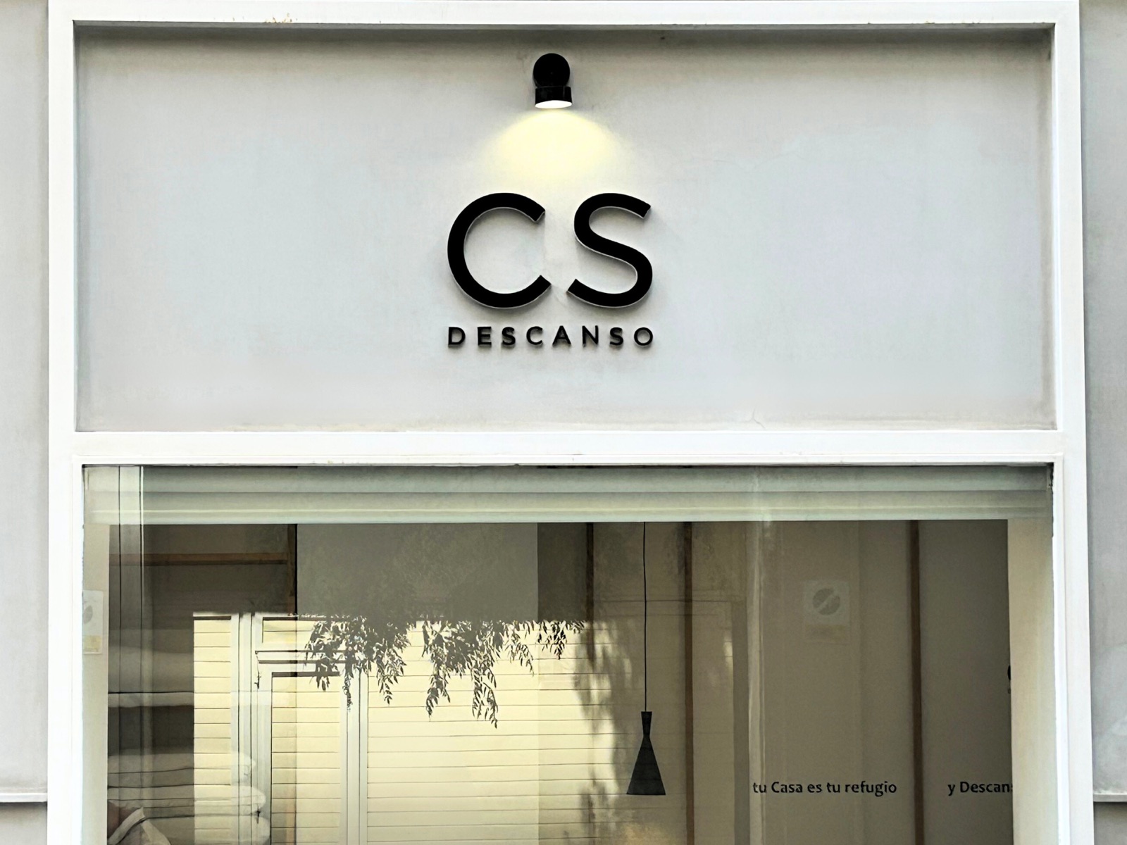 Fachada de CS Descanso · NAYPI Alicante en Alicante (Calle Pintor Lorenzo Casanova, 1)